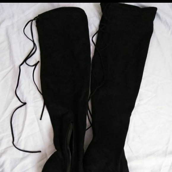 Women\'s black boots